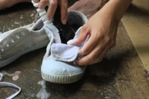 Method to wash hey dude shoes by hand